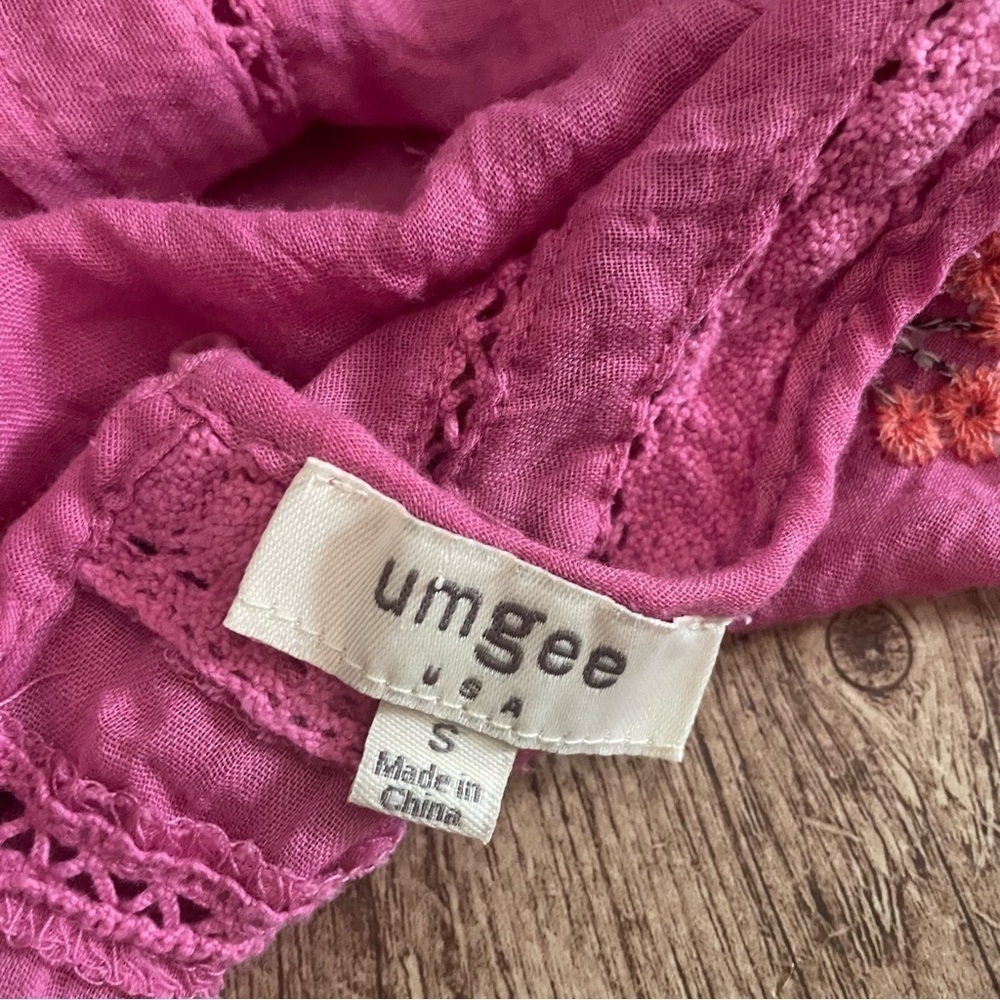 Umgee Pink Floral Embroidered Laffer Lace Trim Blouse Size Small - Picture 4 of 5